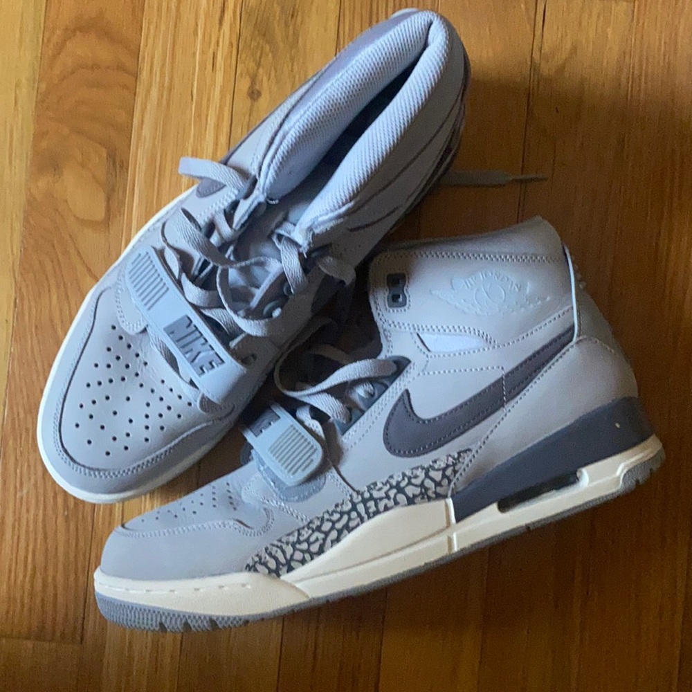(NEW) JORDAN SPIKE